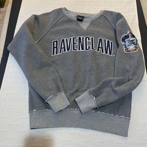 Universal Harry Potter Ravenclaw Gray Crewneck Sweater Size M